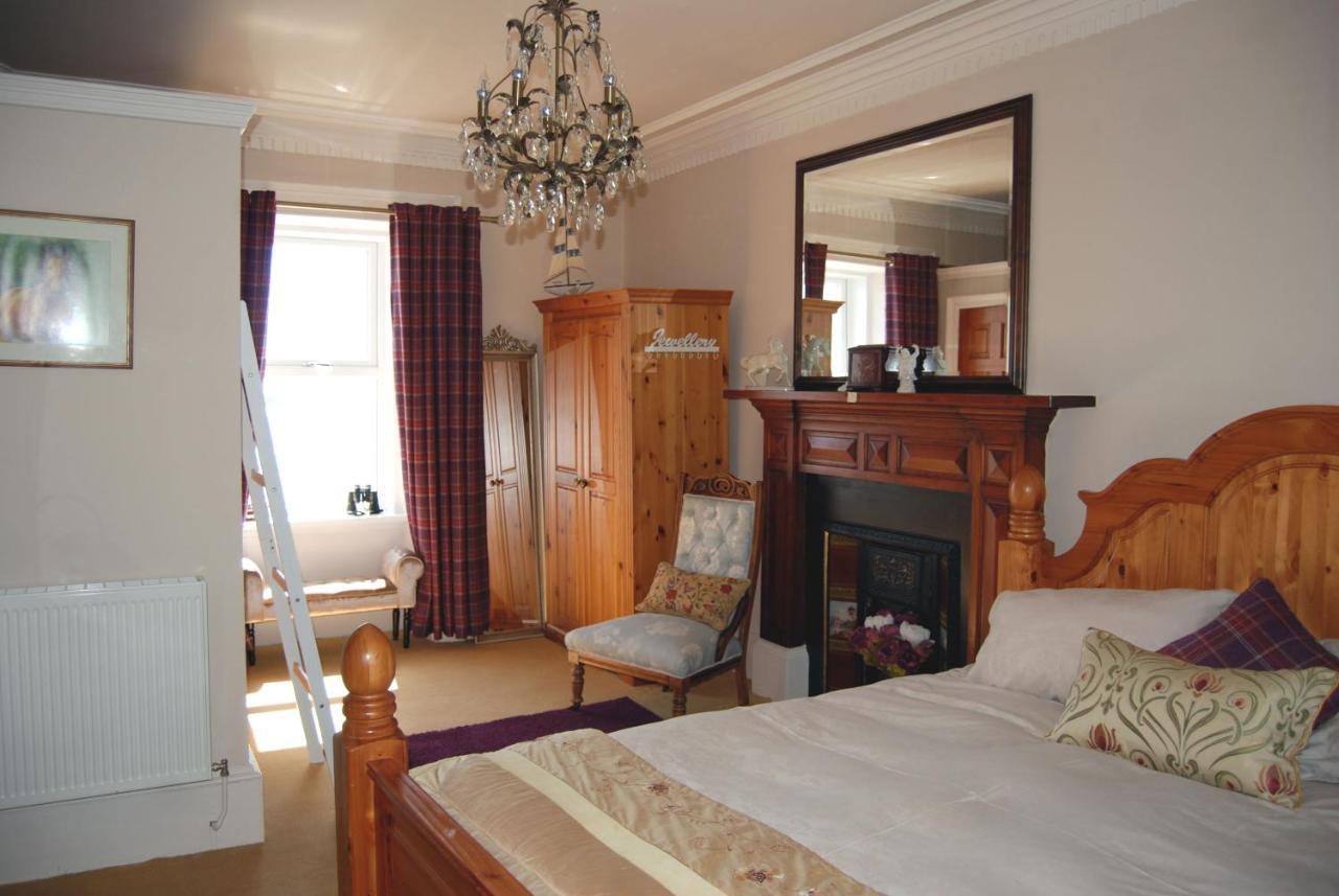 Orsay House Bed and Breakfast Portnahaven Buitenkant foto